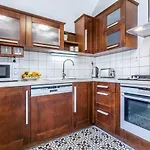 Old Town 2 Bdr Apartment, Free Coffee 公寓