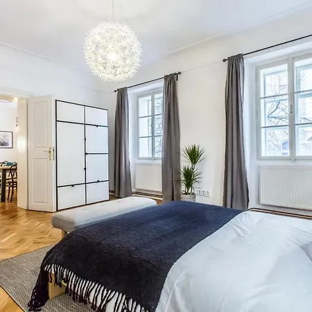 Old Town 2 Bdr Apartment, Free Coffee * Praga
